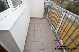 ul. Rydza-Śmigłego z widokiem na zieleń